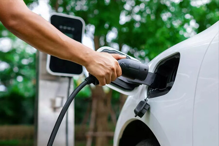 Cargador auto eléctrico