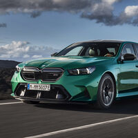 El BMW M5 más potente de todos los tiempos se pasa al enchufe: un PHEV de 727 CV con etiqueta CERO