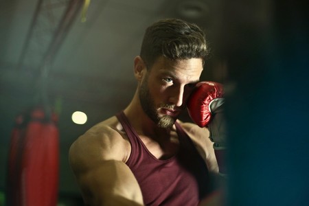 Seis ejercicios en el gimnasio para mejorar en el ring de boxeo