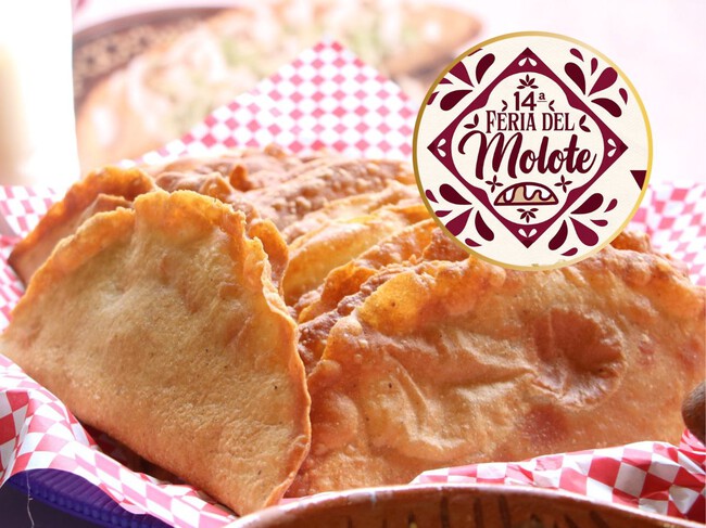 De requesón, chicharrón, flor de calabaza y hasta chile en nogada: este Pueblo Mágico de Puebla celebra la Feria del Molote 2026