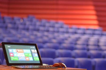 ¿Te ha regalado Papá Noel un equipo con Windows 8? Esto es lo que debes saber para empezar