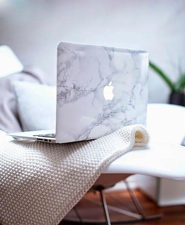 DIY: Customiza tu portátil con este fabuloso efecto mármol