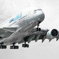 Durante anos, o Airbus A380 simbolizou poder europeu diante da Boeing; hoje ele sobrevive como colosso sem reino 