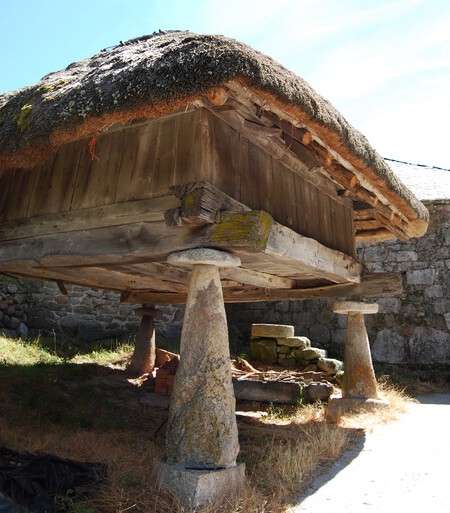 Horreo Tipo Asturiano O Piornedo Cervantes