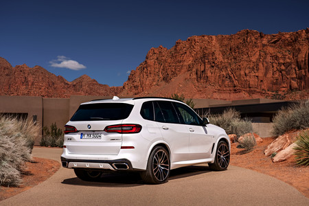 BMW X5 2018 trasera tres cuartos