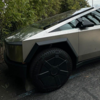 Un alemán pudo lo que Elon Musk no: lograr vender la Tesla Cybertruck en Europa. Eso sí, tiene su precio