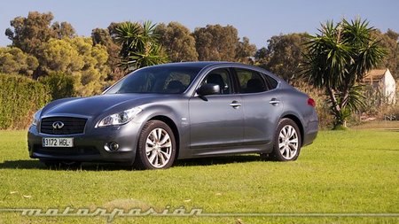 Infiniti M35h, presentación y prueba en Valencia (parte 1)