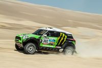 Stéphane Peterhansel y David Casteu dominan el Dakar en su primera semana 