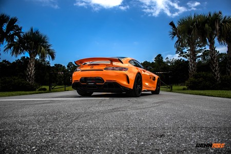 Renntech Mercedes-AMG GT R