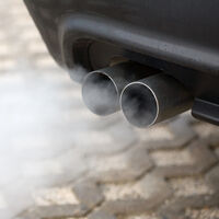 Los fabricantes ganan el pulso de la Euro 7 a Europa: los coches nuevos contaminarán lo mismo, pero serán más caros