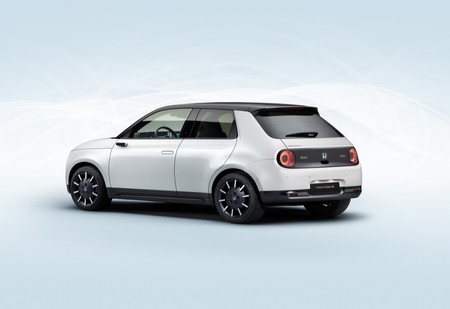 Honda E Trasera