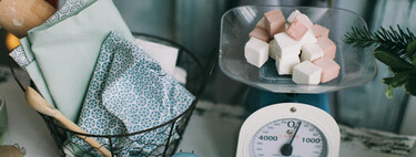 Adiós a los paños de cocina llenos de gérmenes: la sencilla forma de limpiarlos mientras preparas la cena 