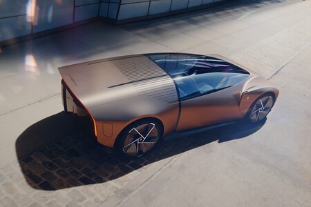 Pininfarina TEOREMA: un concept car salvaje y futurista creado con realidad virtual y realidad aumentada