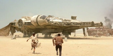 Millennium Falcon Jakku