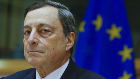 Draghi saca todo su arsenal para evitar otra crisis en Europa