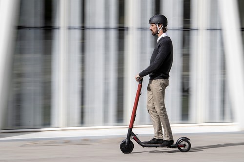 Atropellos, fracturas y traumatismos. El patinete eléctrico, frente a las consecuencias de un uso incorrecto