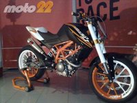 Y ahora con todos ustedes la KTM 125 Naked Streetfigther