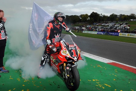Scott Redding se proclama campeón británico de Superbikes antes de marcharse al WSBK con Ducati