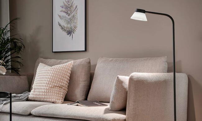 lámpara de pie IKEA