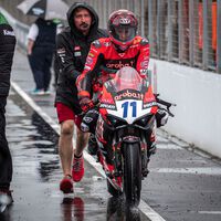 El lunar en la temporada perfecta de Ducati: son la única marca que no ha ganado en el nuevo mundial de Supersport 