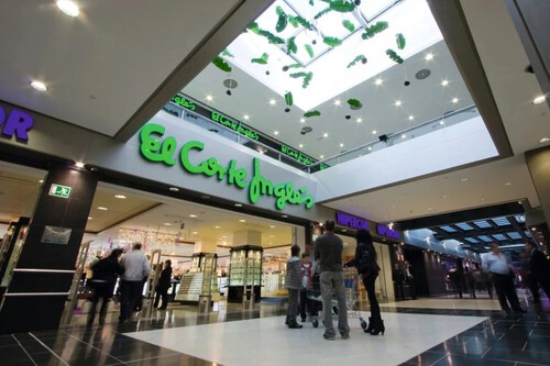 Calzado a mitad de precio: El Corte Inglés comienza a liquidar todo el stock de calzado desde 7 euros en su outlet 