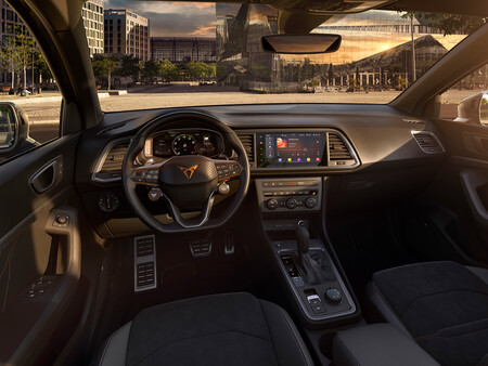 CUPRA Ateca 150 CV y 190 CV salpicadero