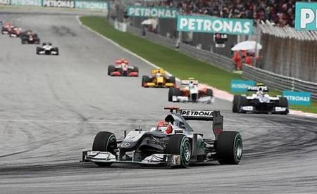 Mercedes podría empezar a preparar el coche de 2011 en junio