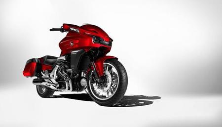 Salón de Milán 2013: viajando al futuro con la Honda CTX1300