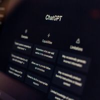 Descubren un método infalible para que ChatGPT cumpla tus deseos más oscuros y es tan absurdo que cuesta creer que es real 