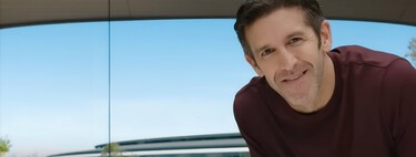 Llevaba dos décadas en la sombra diseñando el iPhone y el Mac. Ahora John Ternus tiene la misión más difícil de su carrera: relevar a Tim Cook como CEO de Apple