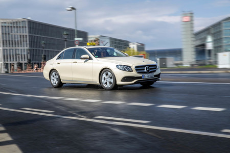 Mercedes Benz E 200 D Taxi