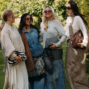 Acaba de llegar a Zara el vestido bohemio que estrenaremos hoy con sandalias y llevaremos todo el otoño con botas cowboy