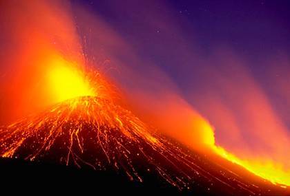 El mundo visto a través de los ojos de 2 vulcanólogos