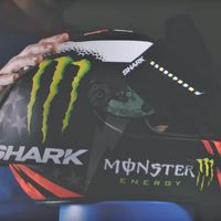Así fabrica Shark el Race-R Pro Carbon de Jorge Lorenzo y de los pilotos de MotoGP 