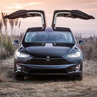 Tesla está pagando por instalar puntos de carga universales para autos eléctricos