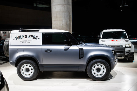 Land Rover Defender 2020
