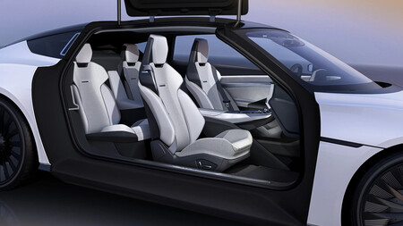 DeLorean Alpha5 2024