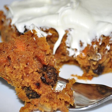 Cómo hacer pastel húmedo de avena y zanahoria: una alternativa deliciosa sin azúcar ni harinas