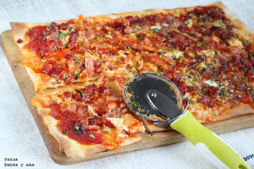 Pizza casera de choribacon, receta fácil para las cenas familiares