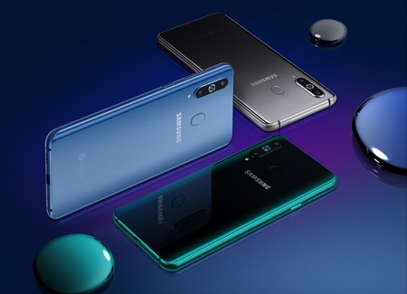 El Samsung Galaxy A8s en cinco claves: pantalla agujereada, procesador de Qualcomm y nada de jack de 3.5 mm