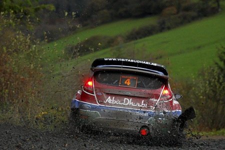 Rally de Gales 2011: Sébastien Loeb toma una pequeña ventaja
