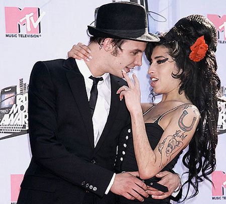 El marido de Amy Winehouse rechaza la libertad