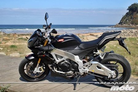 Aprilia Tuono V4 R APRC