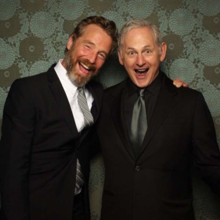 Parejas vienen, parejas van: Se casa Victor Garber y se separa Guy Pierce