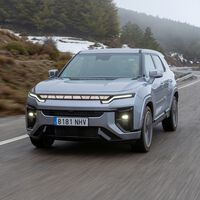 Probamos el KGM Torres Actyon: un SUV híbrido muy cómodo, enorme por dentro y con tecnología de BYD que ofrece mucho por lo que cuesta