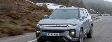 Probamos el KGM Torres Actyon: un SUV híbrido muy cómodo, enorme por dentro y con tecnología de BYD que ofrece mucho por lo que cuesta