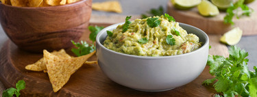 Cómo evitar que el aguacate se oxide y el guacamole aguante en buen estado (y verde) durante días