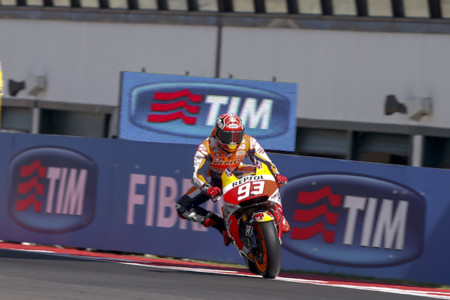 Motorpasión a dos ruedas: victoria de Marc Márquez en Misano y Valentino Rossi más líder