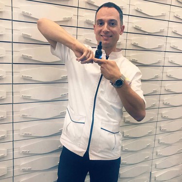 Si mezclas el maquillaje con la protección solar lo estás haciendo mal: así lo explica el farmacéutico Eduardo Senante