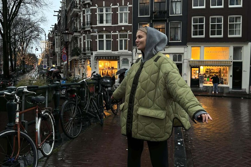 Carrefour agotará la chaqueta todoterreno de 2025: es impermeable y cuesta solo 17,99 euros